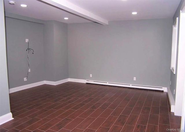 15 Ivy Road, Mastic Beach, NY 11951