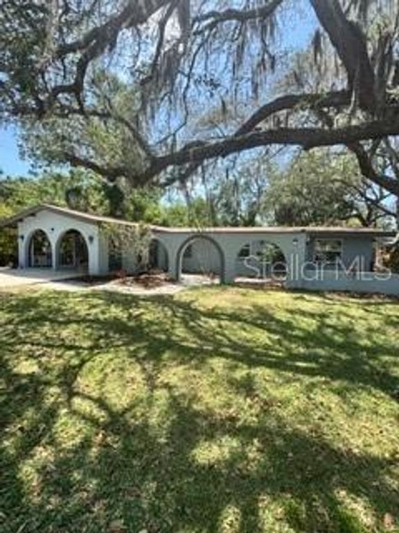 250 CEDARWOOD DRIVE, Maitland, FL 32751
