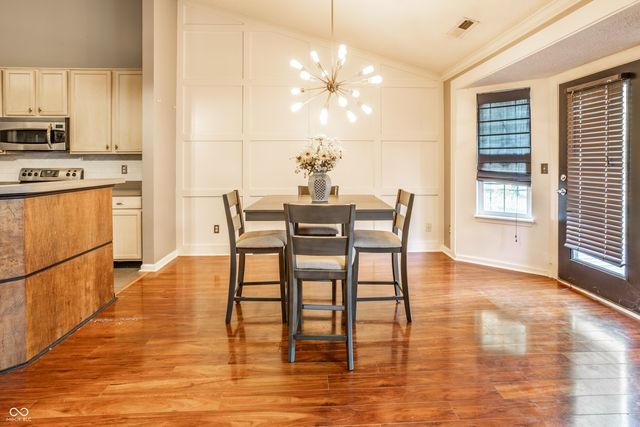 860 Weeping Way Lane, Avon, IN 46123