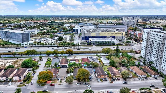 10881 SW 6th Street 7, Sweetwater, FL 33174