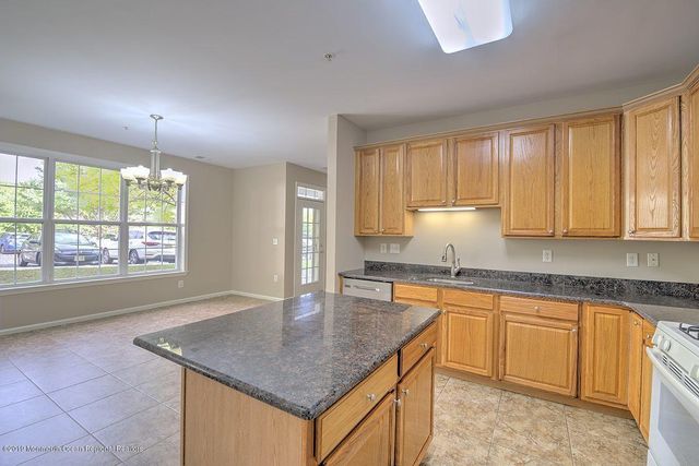 363 Saint Andrews Place, Manalapan, NJ 07726