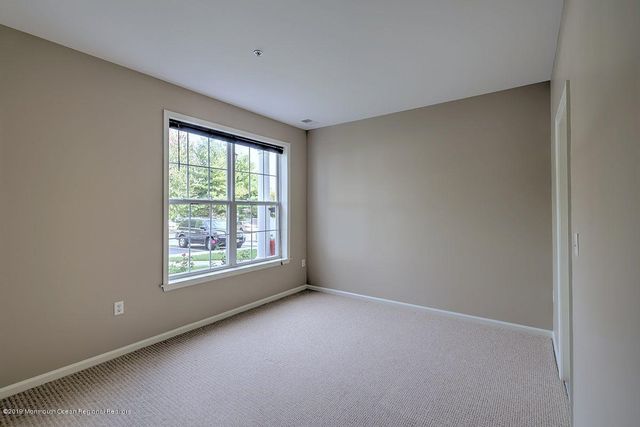363 Saint Andrews Place, Manalapan, NJ 07726