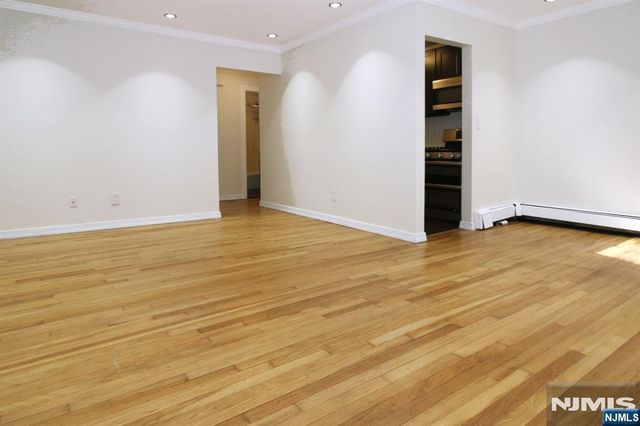 216 Washington Drive 216, Ramsey, NJ 07446