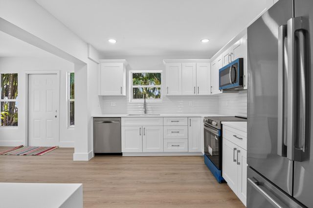 200 SW 29th Avenue, Delray Beach, FL 33445
