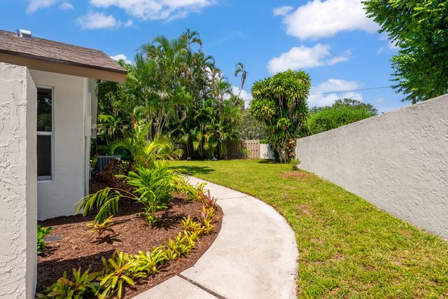 200 SW 29th Avenue, Delray Beach, FL 33445