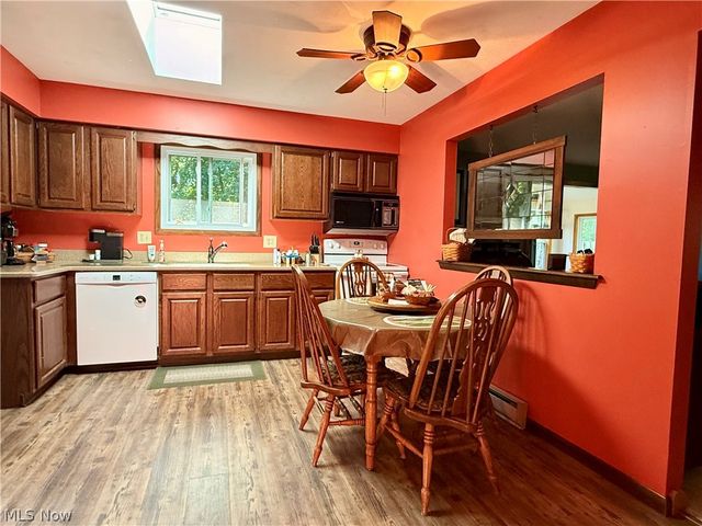 853 Alameda Avenue, Sheffield Lake, OH 44054