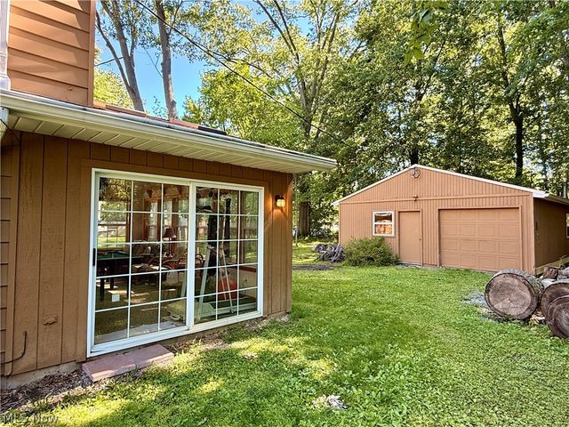853 Alameda Avenue, Sheffield Lake, OH 44054