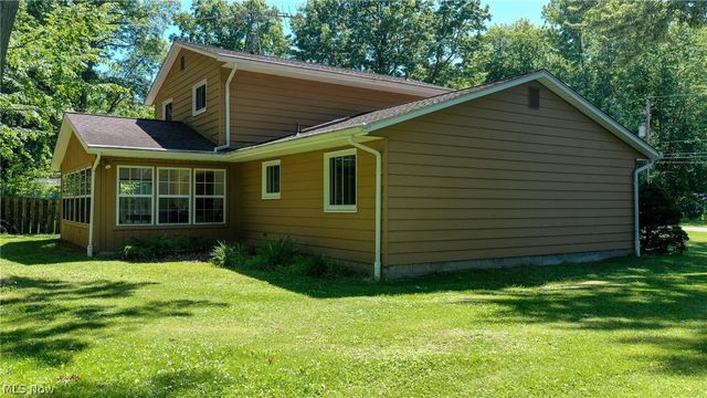 853 Alameda Avenue, Sheffield Lake, OH 44054