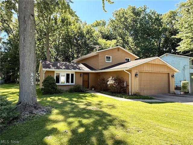853 Alameda Avenue, Sheffield Lake, OH 44054