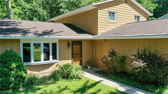 853 Alameda Avenue, Sheffield Lake, OH 44054