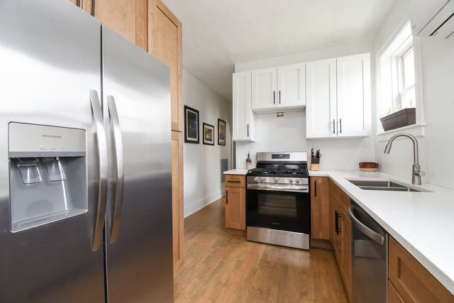 4704 W Patterson Avenue 2, Chicago, IL 60641