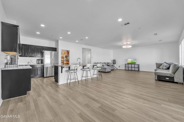 38218 Chapelle Street, Palmdale, CA 93552