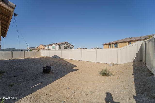38218 Chapelle Street, Palmdale, CA 93552
