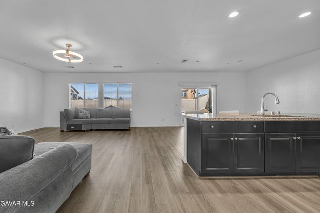 38218 Chapelle Street, Palmdale, CA 93552