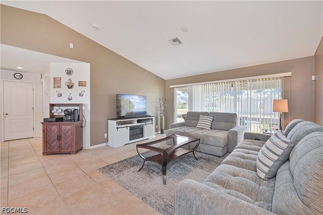 3230 NW 3rd PL, Cape Coral, FL 33993
