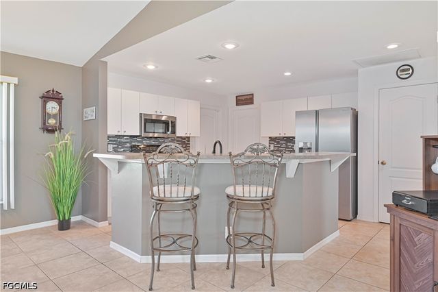 3230 NW 3rd PL, Cape Coral, FL 33993