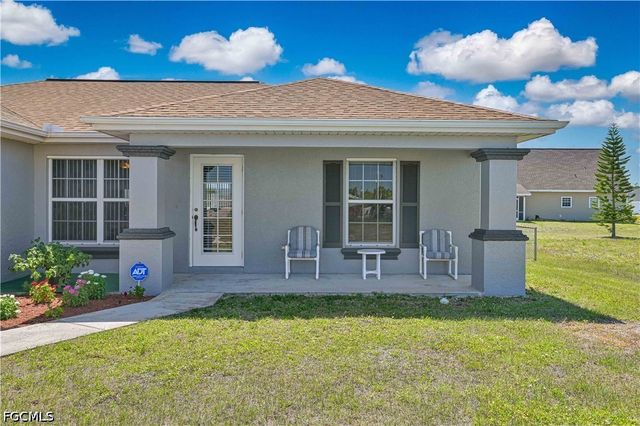 3230 NW 3rd PL, Cape Coral, FL 33993