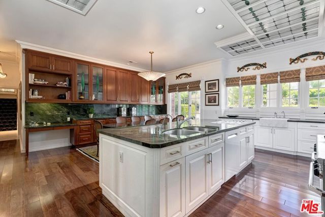 1255 Benedict Canyon Drive, Beverly Hills, CA 90210