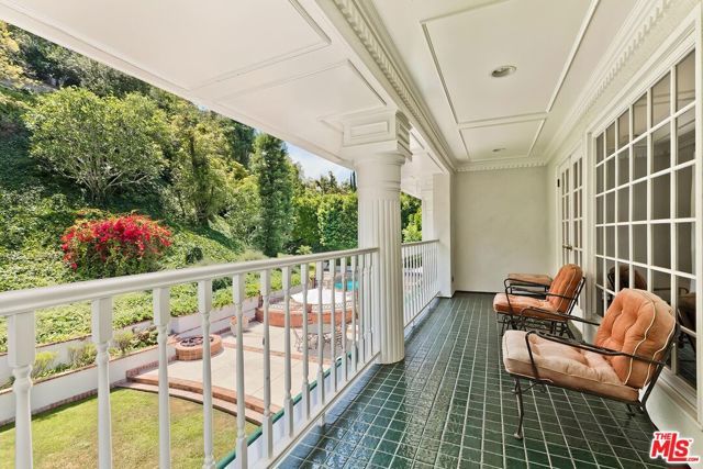1255 Benedict Canyon Drive, Beverly Hills, CA 90210