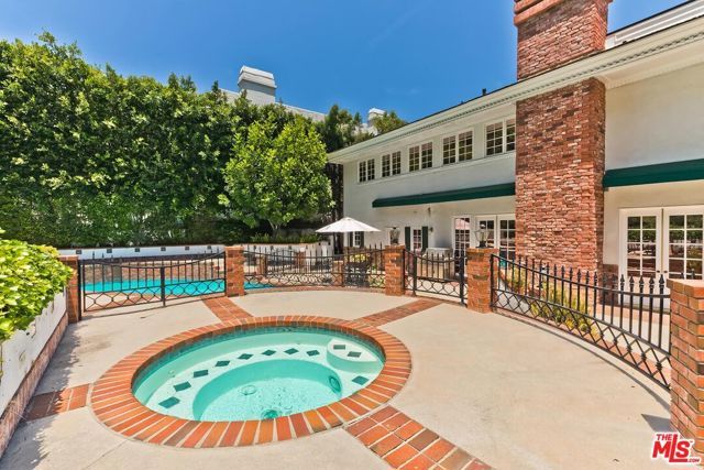 1255 Benedict Canyon Drive, Beverly Hills, CA 90210