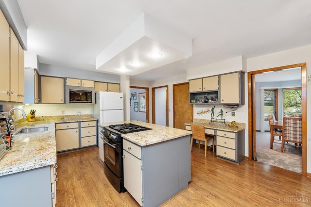 5700 Samstone Court, Blue Ash, OH 45242