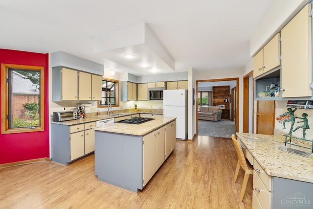 5700 Samstone Court, Blue Ash, OH 45242