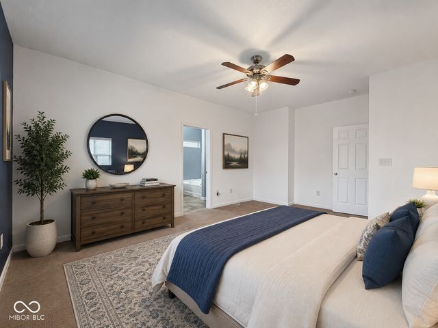 881 Sommersweet Run, Greenwood, IN 46143