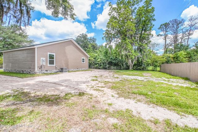 9765 S GLEN Avenue, Glen St. Mary, FL 32040