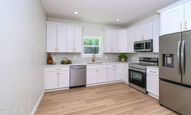 9765 S GLEN Avenue, Glen St. Mary, FL 32040