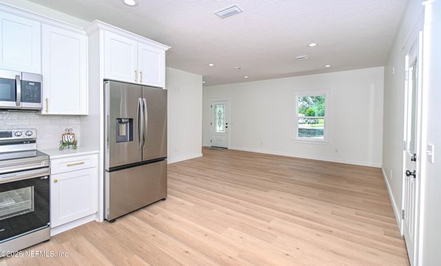9765 S GLEN Avenue, Glen St. Mary, FL 32040