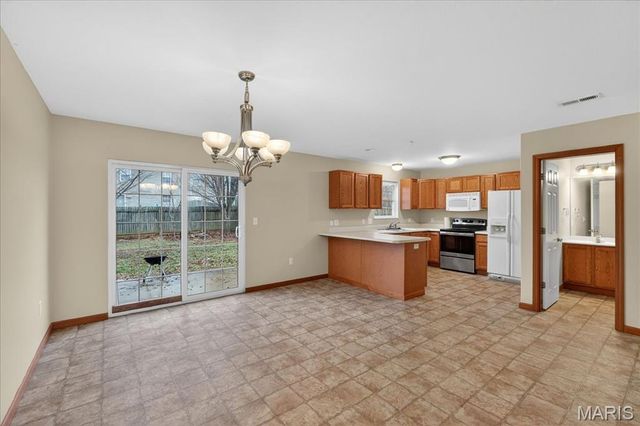 2025 Huntmaster Drive, Belleville, IL 62220