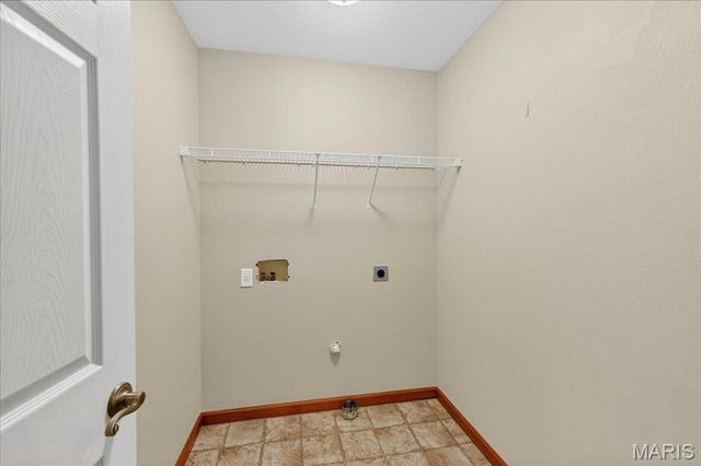 2025 Huntmaster Drive, Belleville, IL 62220