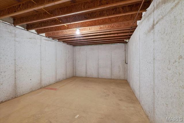 2025 Huntmaster Drive, Belleville, IL 62220