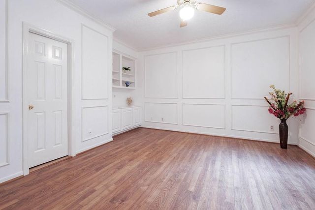 127 S Copperknoll Circle, The Woodlands, TX 77381