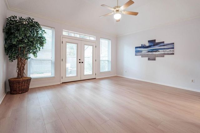 127 S Copperknoll Circle, The Woodlands, TX 77381