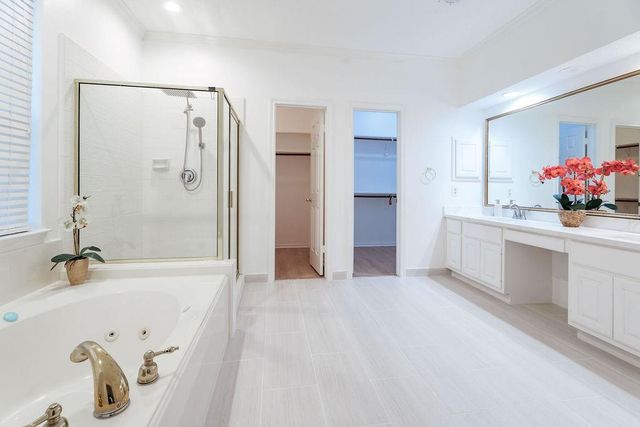 127 S Copperknoll Circle, The Woodlands, TX 77381