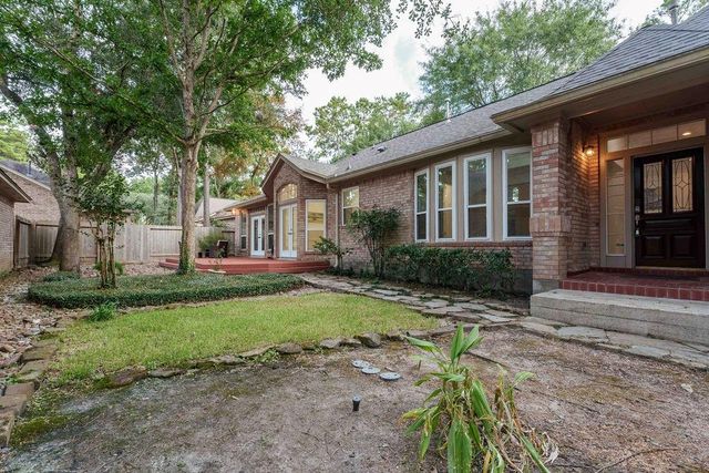 127 S Copperknoll Circle, The Woodlands, TX 77381