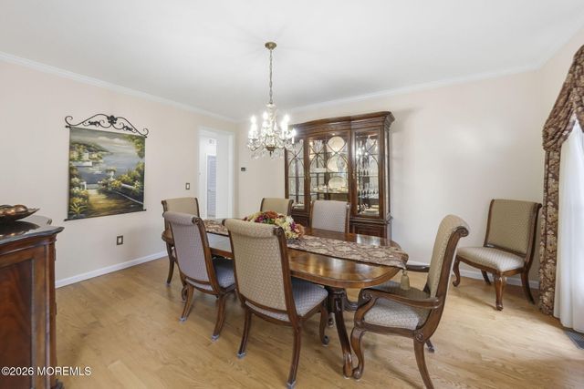 13 Bloomfield Road, Manalapan, NJ 07726