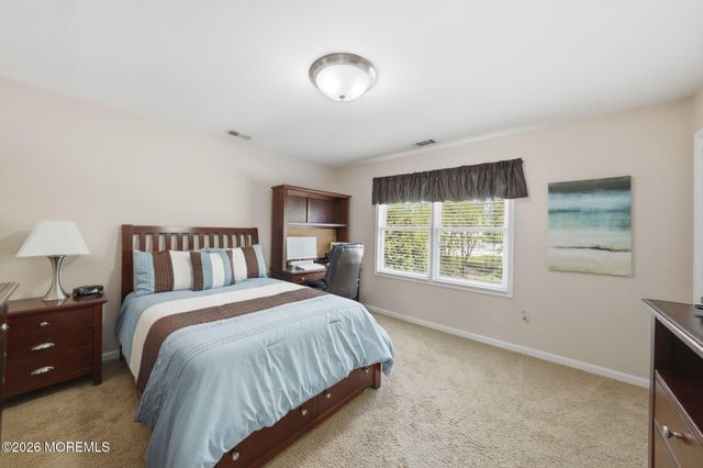 13 Bloomfield Road, Manalapan, NJ 07726