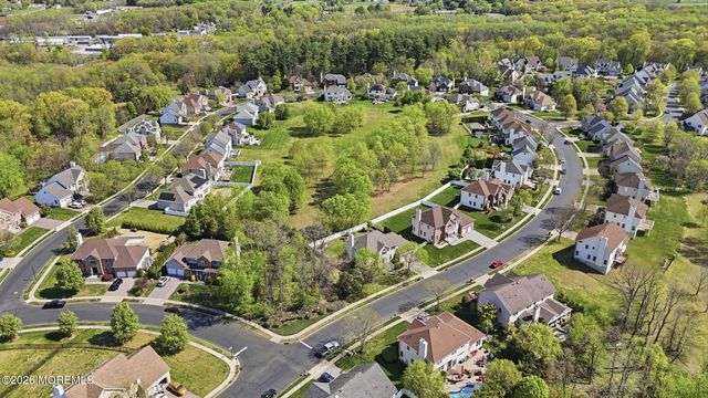 13 Bloomfield Road, Manalapan, NJ 07726