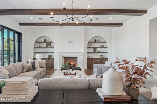 5830 N ECHO CANYON Lane, Phoenix, AZ 85018