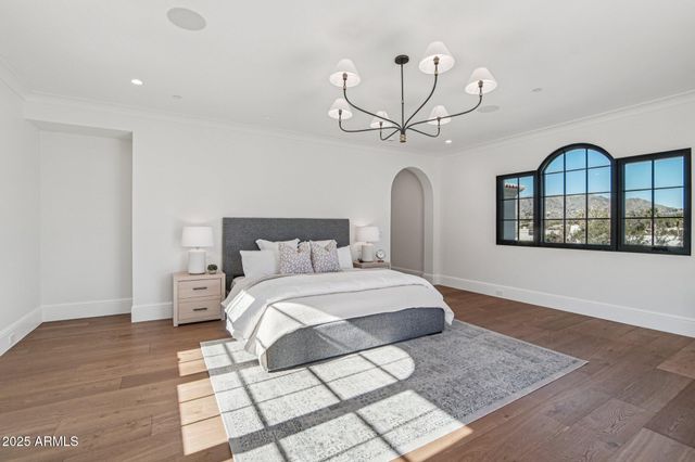 5830 N ECHO CANYON Lane, Phoenix, AZ 85018