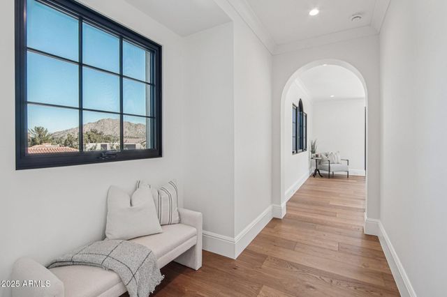 5830 N ECHO CANYON Lane, Phoenix, AZ 85018