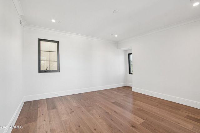 5830 N ECHO CANYON Lane, Phoenix, AZ 85018