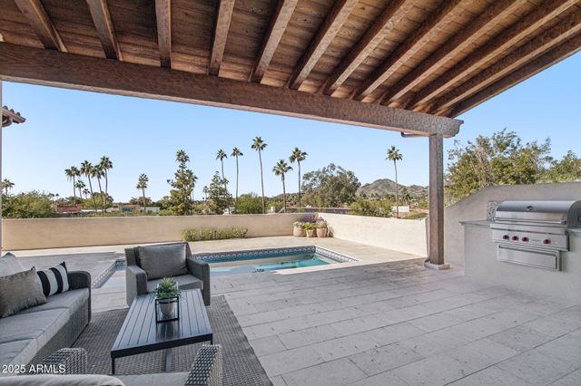 5830 N ECHO CANYON Lane, Phoenix, AZ 85018