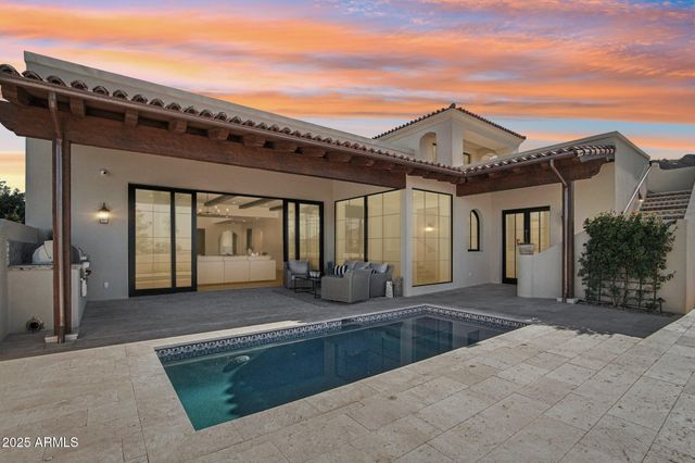 5830 N ECHO CANYON Lane, Phoenix, AZ 85018