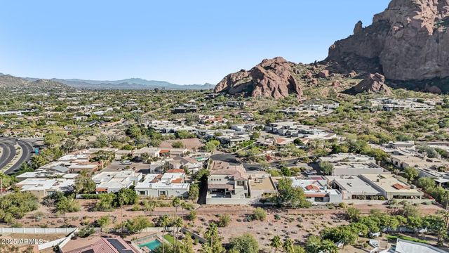 5830 N ECHO CANYON Lane, Phoenix, AZ 85018