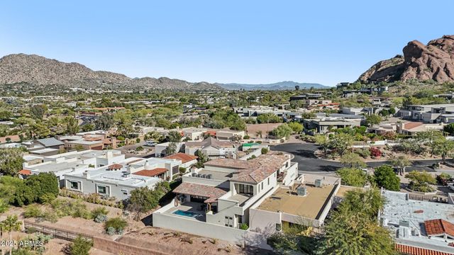 5830 N ECHO CANYON Lane, Phoenix, AZ 85018