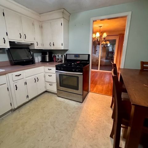 441 Foundry St, Easton, MA 02356