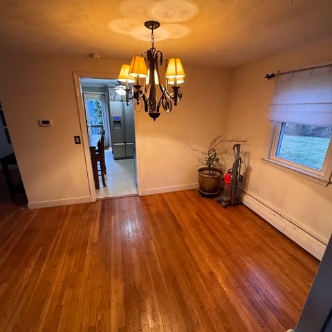 441 Foundry St, Easton, MA 02356